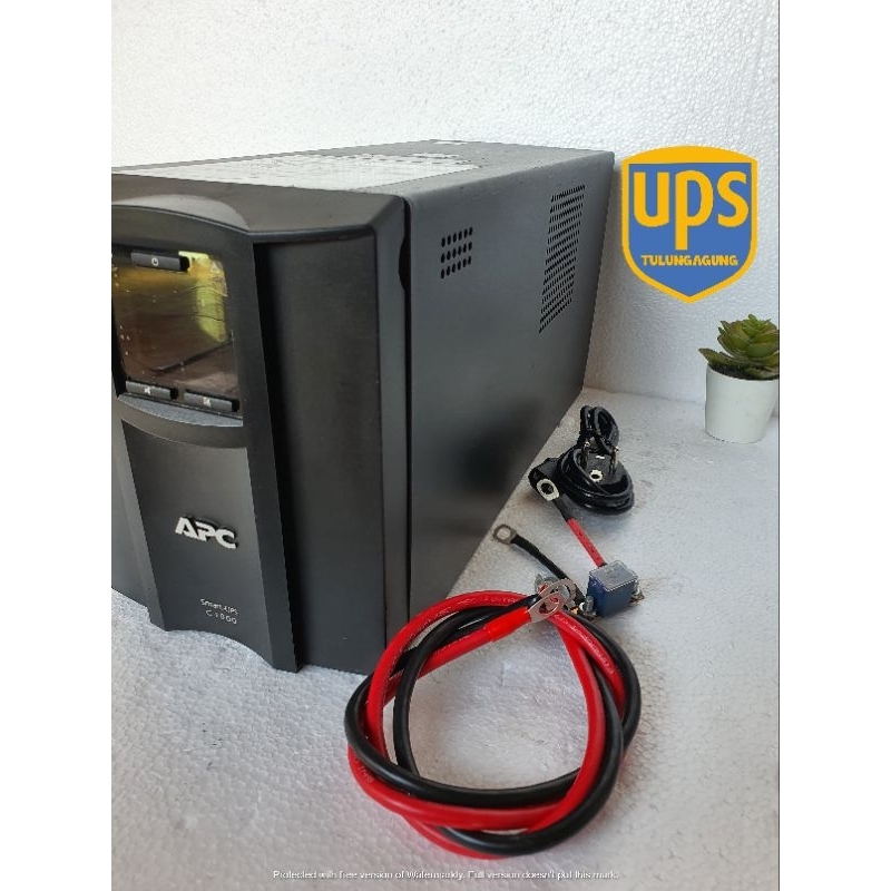 UPS PSW + AVR LCD Monitor 1300Watt/2000VA Modifikasi AKI 2 x 14A- 200A