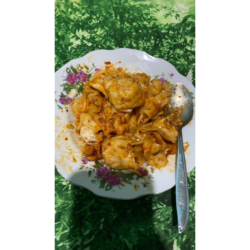 

pangsit kuah pedas jontor