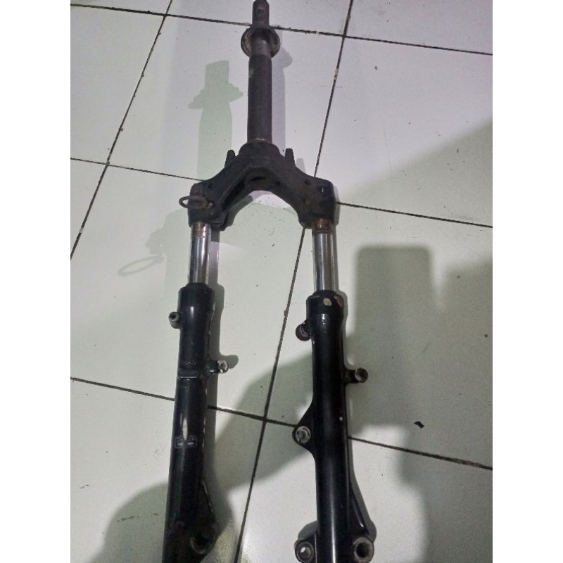 shock depan Honda Blade old