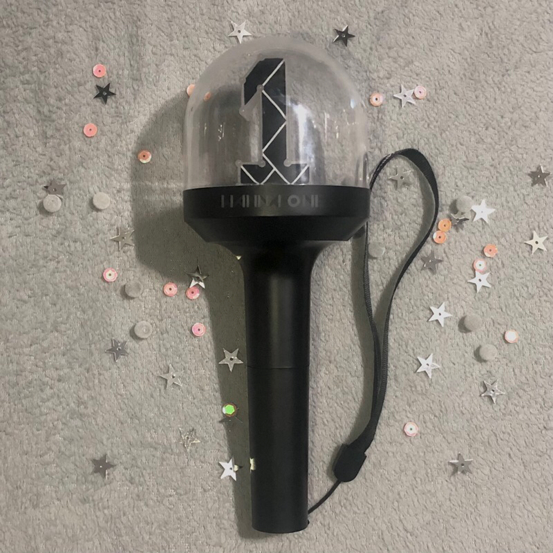 Wanna One Official Lightstick - Preloved