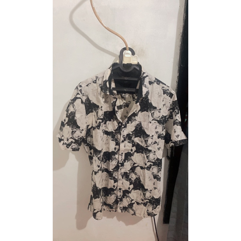 kemeja pantai manzone ukuran L