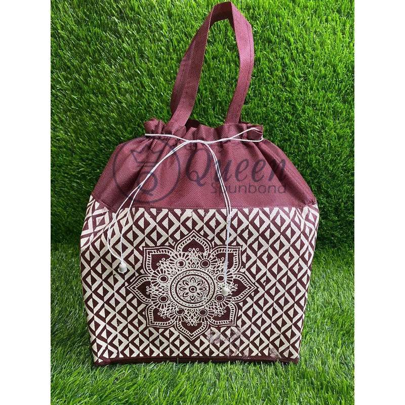 HARGA LUSIN ISI 12 BIJI-TAS HAJATAN SERUT GSM 50MURNI BUKAN ABAL ABAL (DESKRIPSI 60 PADAHAL FISIKNYA BUKAN 60  MURNI ) 22x22 BATIK TENGAH-WARNAIKUT STOK•