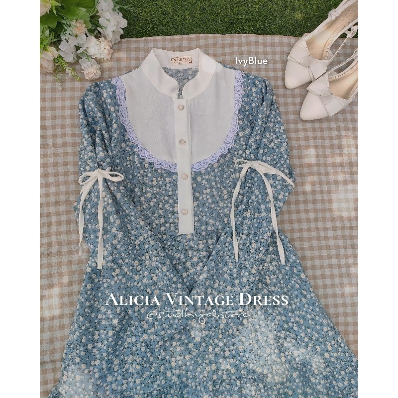 Alicia Vintage Dress by Studhijabstore