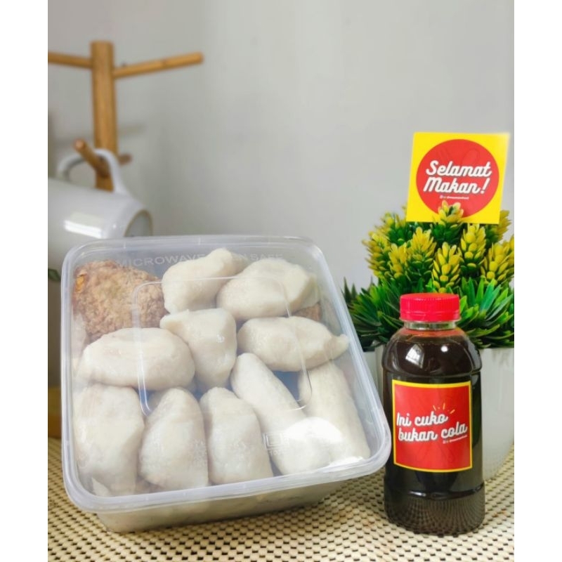 

Pempek Asli Ikan Tenggiri Homemade - Paket C (30pcs)