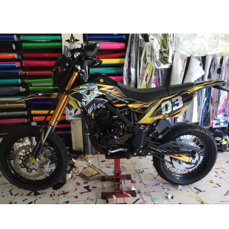 stiker decal D-Tracker hologram full body decal hologram