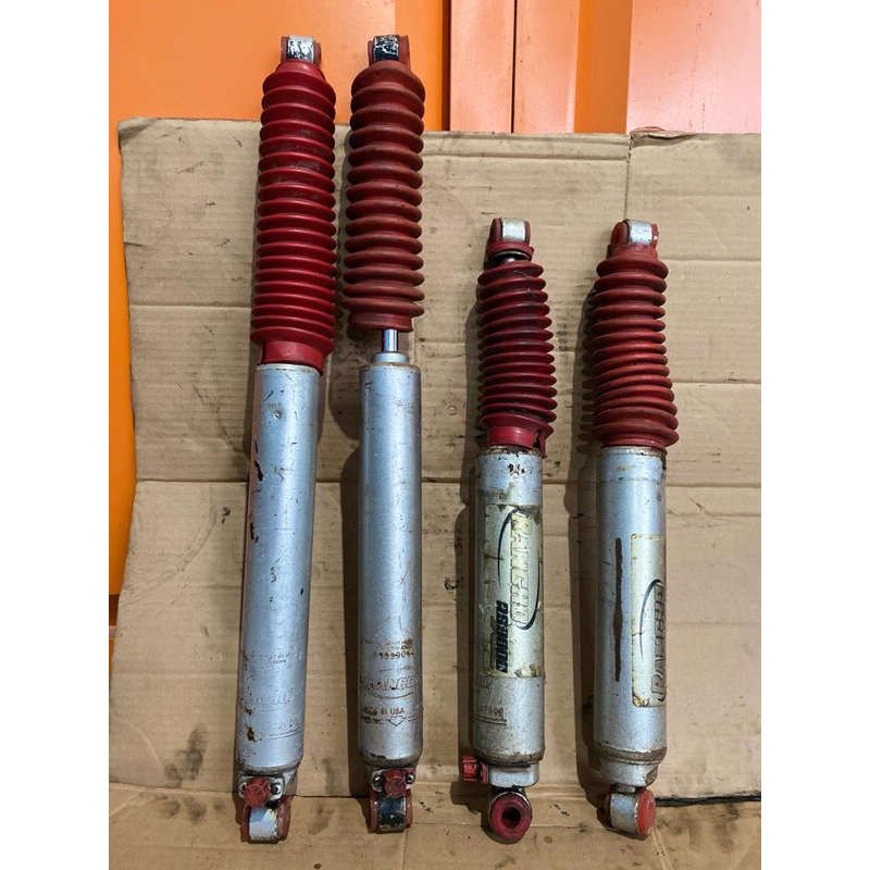 shockbreaker depan belakang Hardtop cabutan mobil orisinil