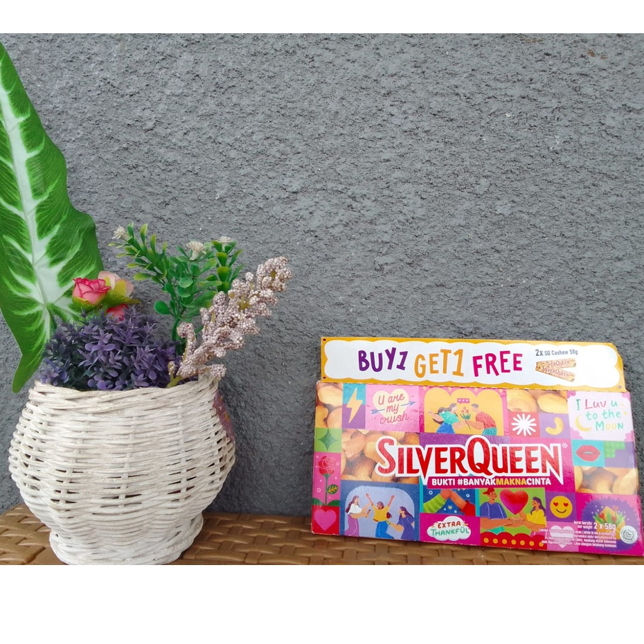 

Paket Cokelat Valentine isi 2 PCS Cokelat Silverqueen