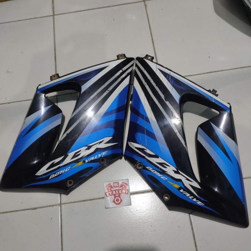 Cover fairing depan bagian tengah Honda CBR 150 old lama KPPA COWL L R MiDDLE CBR150