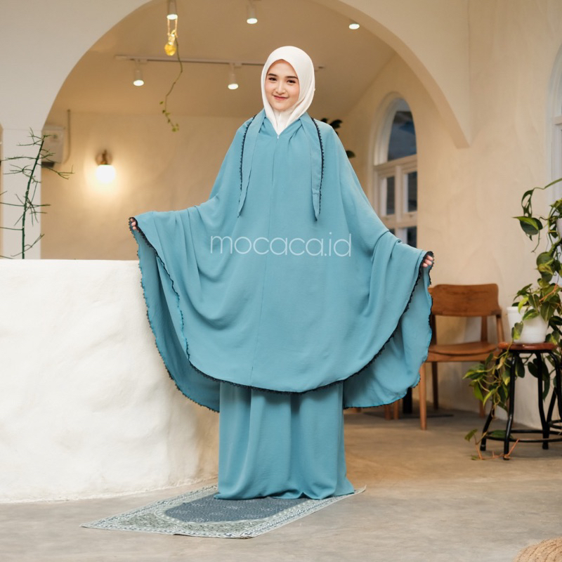 Mukena Dewasa 3 in 1 Jumbo Crincle Yamina Ironless Sleting Dagu ponco free tas travelling pouch renda hitam - biru wardah