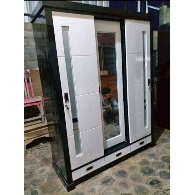 Lemari pakaian minimalis 3pintu
