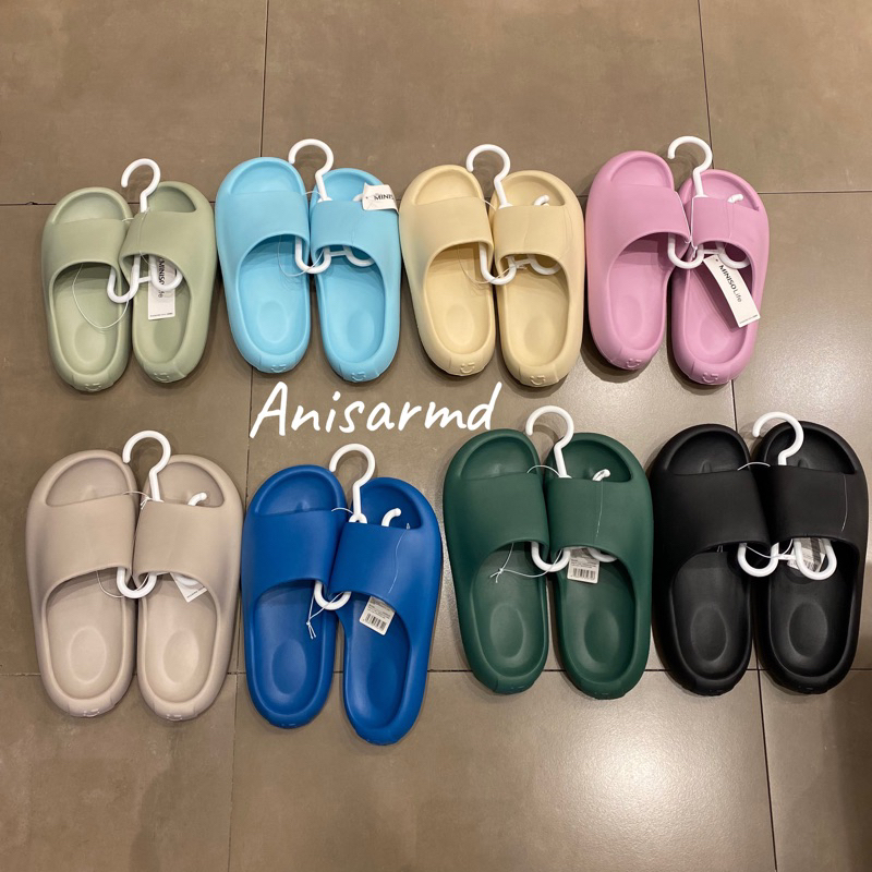 candy color bath slippers miniso / sandal selop miniso