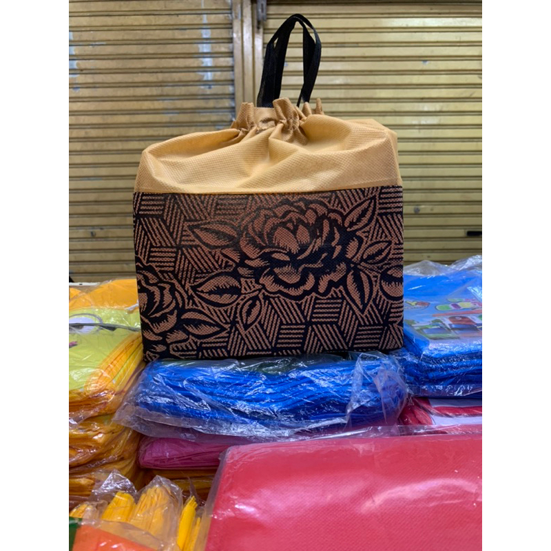 Tas Serut Motif 22 / Tas Serut / Tas Besek / Goodiebag Box (Harga Per Lusin) / Tas berkat / Tas haja