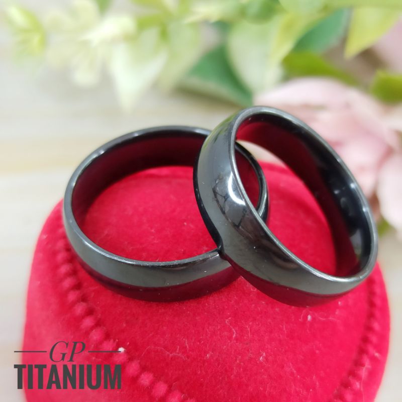 Cincin titanium hitam polos CC266