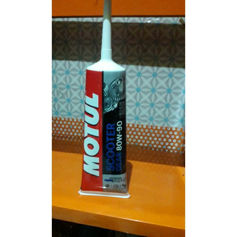 Oli gardan motul sae 80W90  120ml