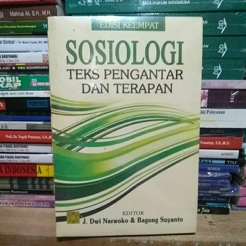 sosiologi teks pengantar dan terapan