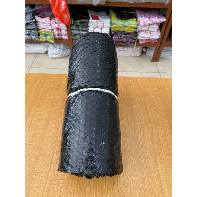 

BUBBLE WRAP HITAM ATAU BENING METERAN [125cm x 100cm]