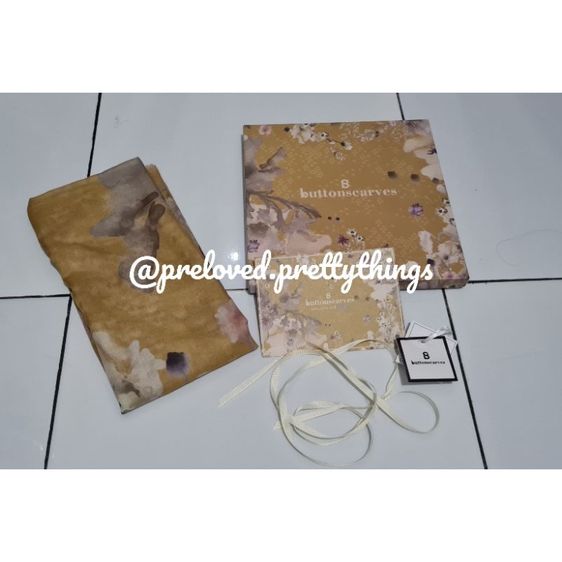 Preloved Buttonscarves Fiore Amber