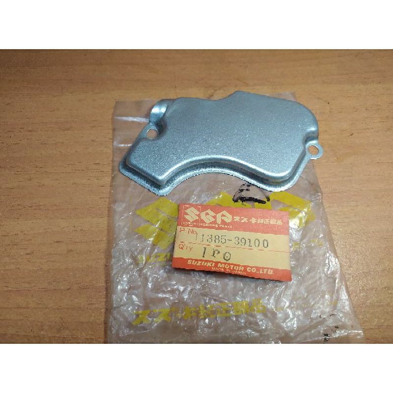 Suzuki GP100 GP125 tutup pompa oli oil pump cover Original nos
