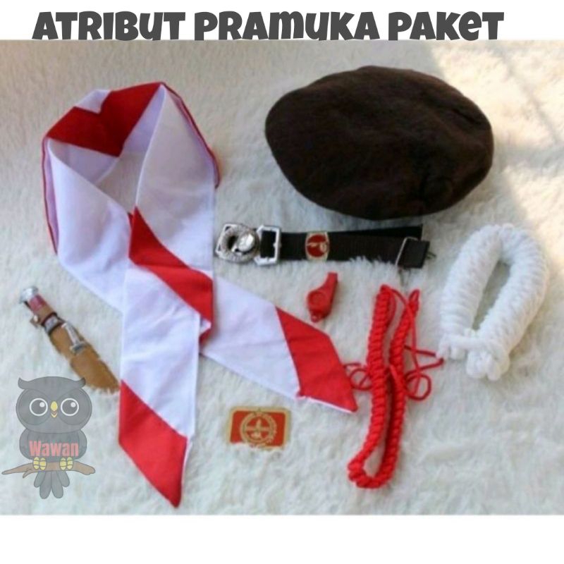 1 paket perlengkapan pramuka