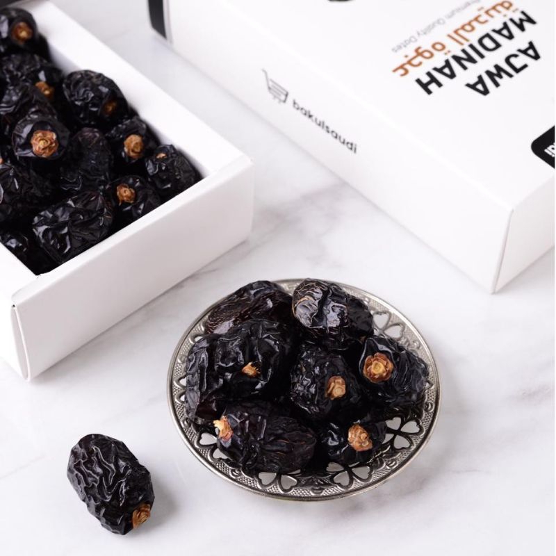 

kurma ajwa Madinah premium