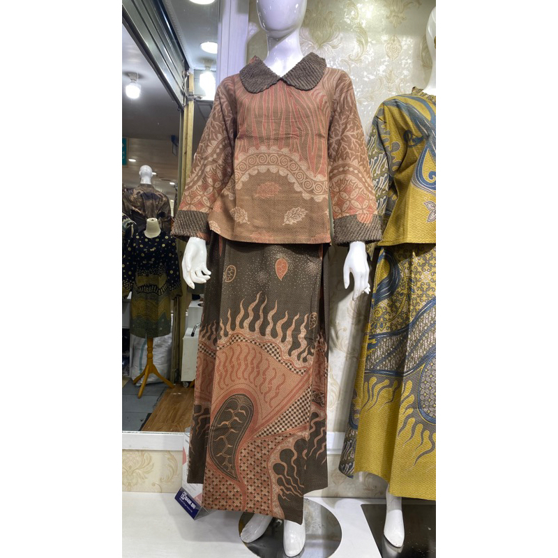 STELAN BATIK BAHAN DOLBY COMBINASI BULU EXCLUSIVE THAMRIN CITY