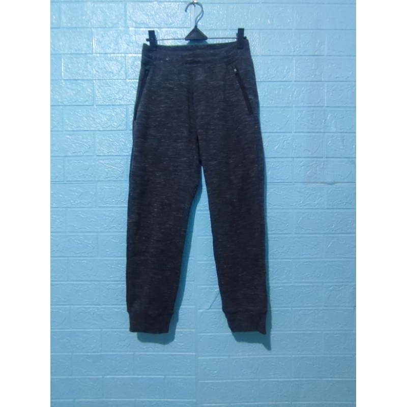 joger uniqlo second original