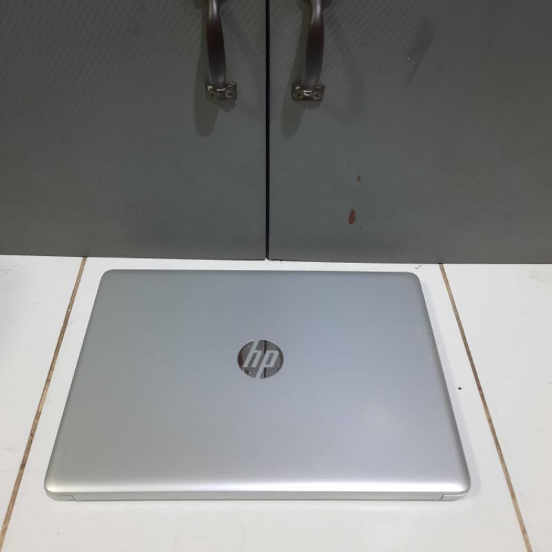 Laptop Hp 14 - cm0095AU/cm0071AU Amd E2 - 9000e Vga Amd Radeon R2 Windows 10 Super slim