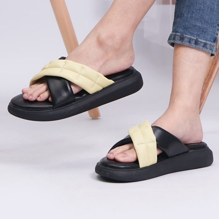 SARASARA YUK - NONNA Sandal Wanita Wedges Silang Tinggi 3cm Size 36 - 40 Casual Sendal Cewek Platform 37 38 39 untuk Jalan Pergi Santai Slop Warna Black Hitam Putih White Selop Premium Original Sara Sara Kekinian Terbaru Shoes ORI Mall Official Store