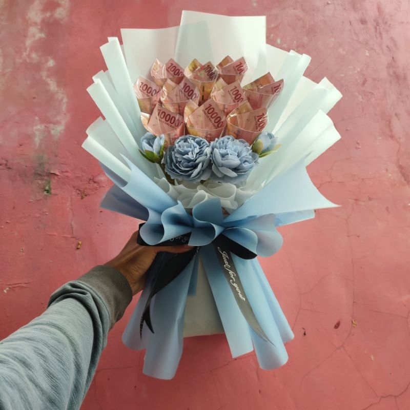 Buket bouquet wisuda pernikahan ulang tahun dan acara besar bisa request warna dan tambah kartu ucapan