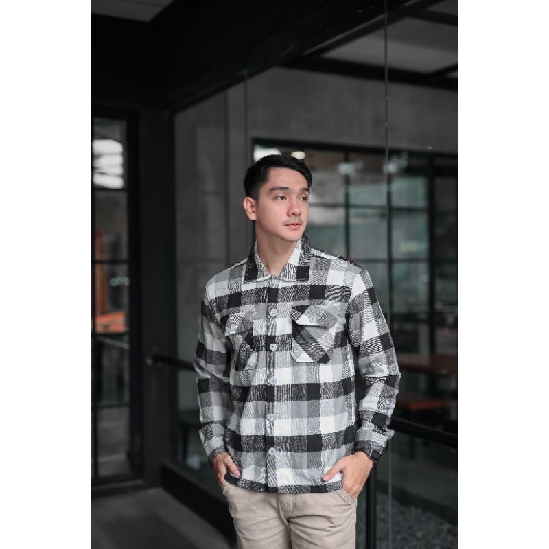 Mubeng Jacket Shelby Hitam Plaid