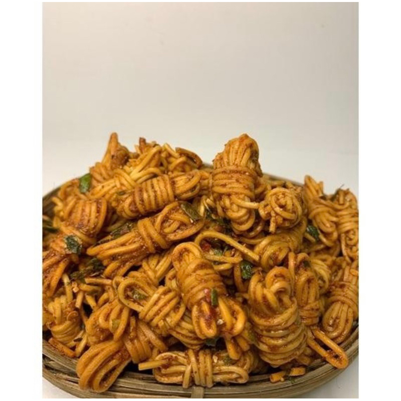 

Mie Lilit Pedas Mantul 100 Gram