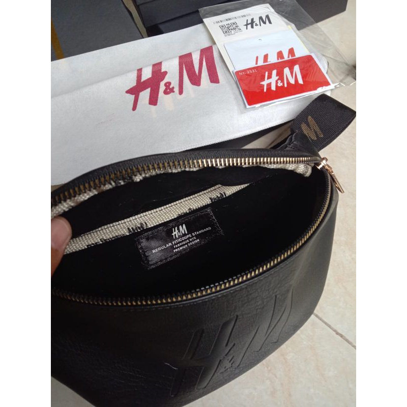 Tas Selempang H&M
