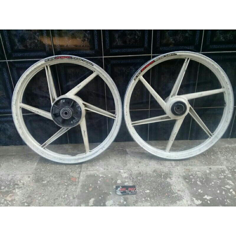 Velg Palang 6 Yamaha Bekas F1Z R