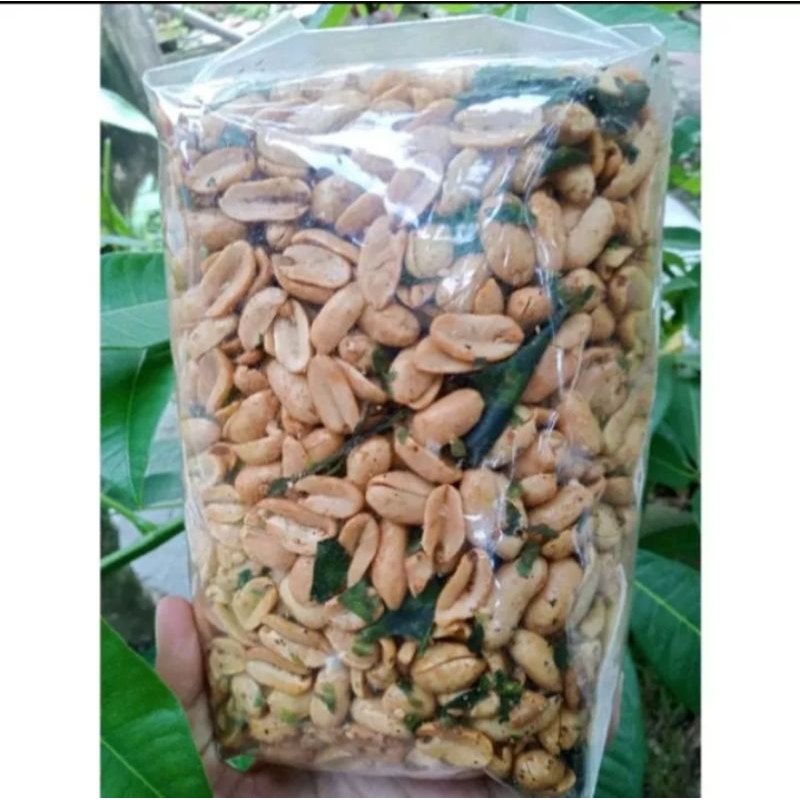 

Kacang Bawang Original Kota Sumedang - isi 500 Gram