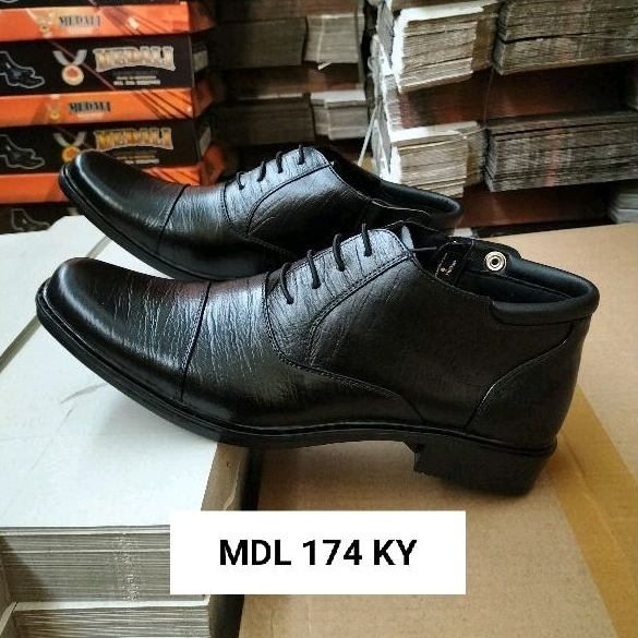 Sepatu kulit PDH semi boots polri TNI security guard PNS sepatu Kerja formal Tampil lebih keren