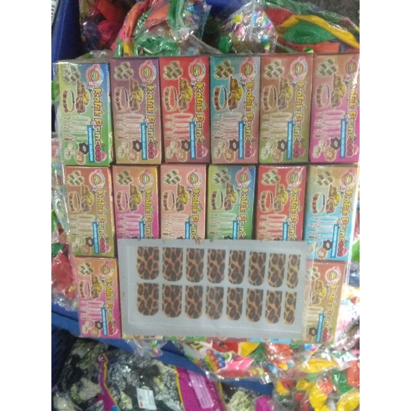 

kotak kado princes berhadiah langsung isi 36 pcs