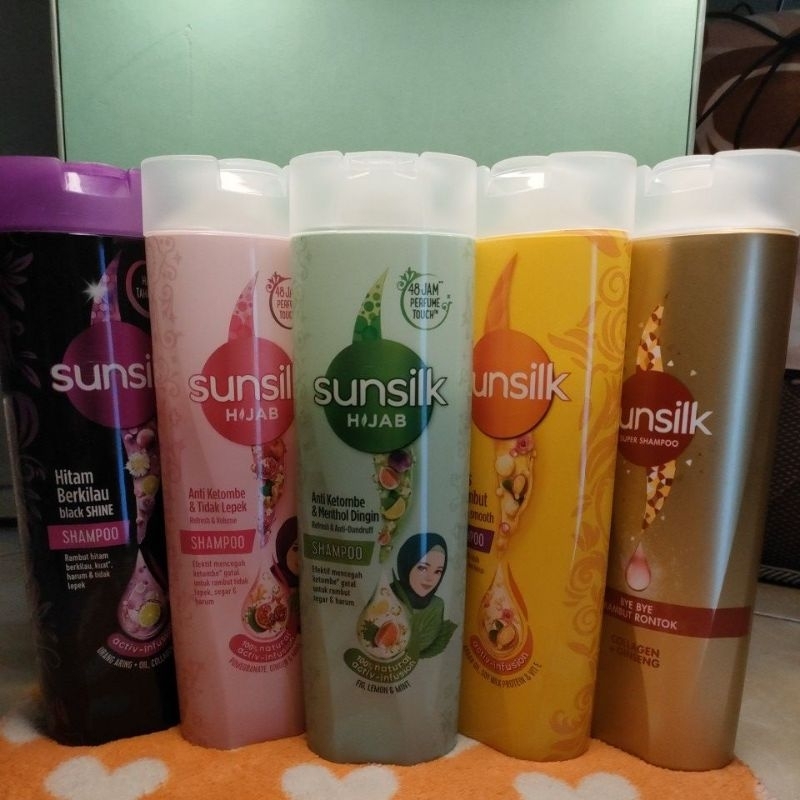 Sunsilk Hijab Shampoo Refresh And Anti Dandruff 300Ml Sampo sunsilk shampoo sunslik hijab 340ml sunsilk hijan 340ml sampo sunsilk shampoo sunsilk hijab shampoo sundlik anti keyombe shampoo anti danruffI