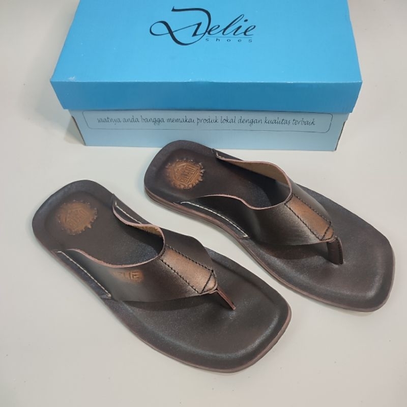 Sandal Pria kekinian original kulit asli delie jepit