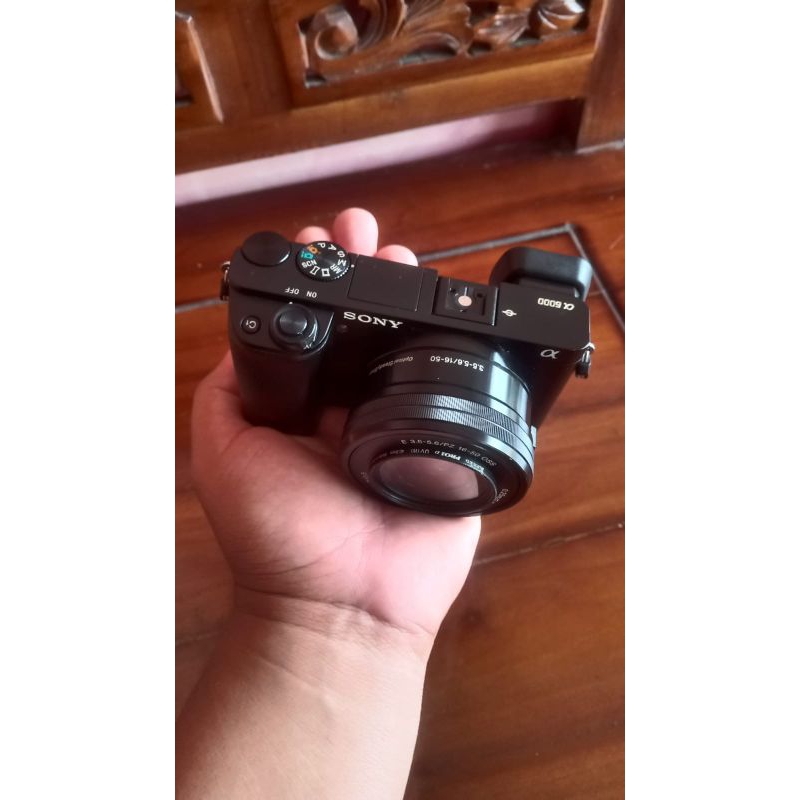 Sony A6000 Bekas (Body Only)