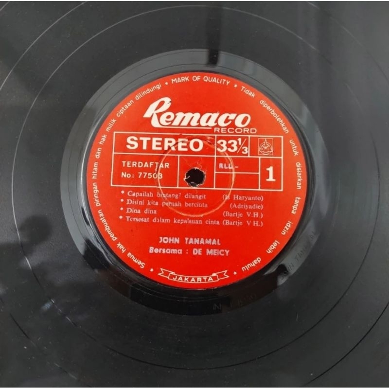 Vinyl Piringan Hitam 12 inch John Tanamal De Meicy