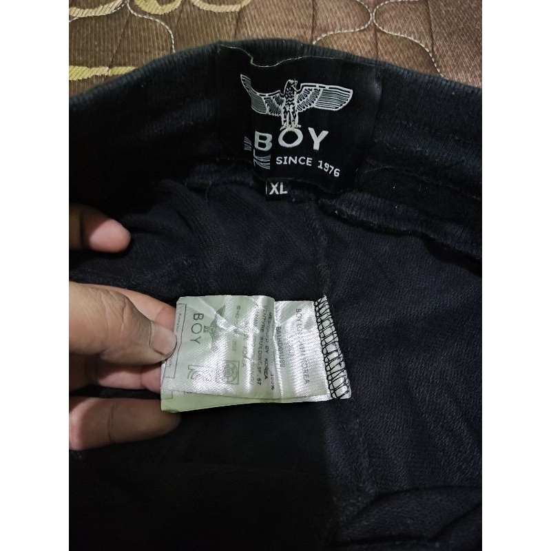 celana pendek boy london