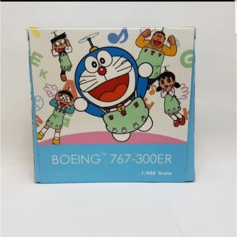 Diecast Pesawat Boeing 767 300 ER JA656J Diecast Miniatur Pesawat Doraemon