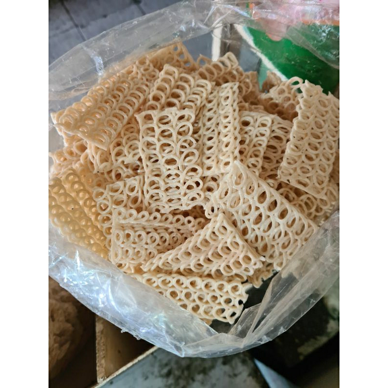 

kerupuk rosalinda los per 500gr