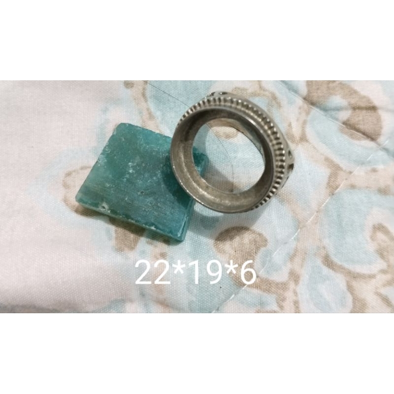 kotakan batu bacan palamea kristal serat halus