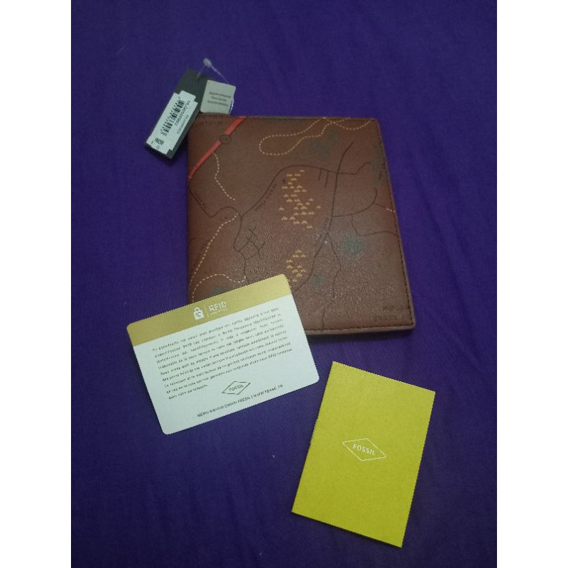 Dompet FOSSIL  // Dompet FOSSIL wanita // Dompet FOSSIL preloved // Dompet FOSSIL second // Dompet F