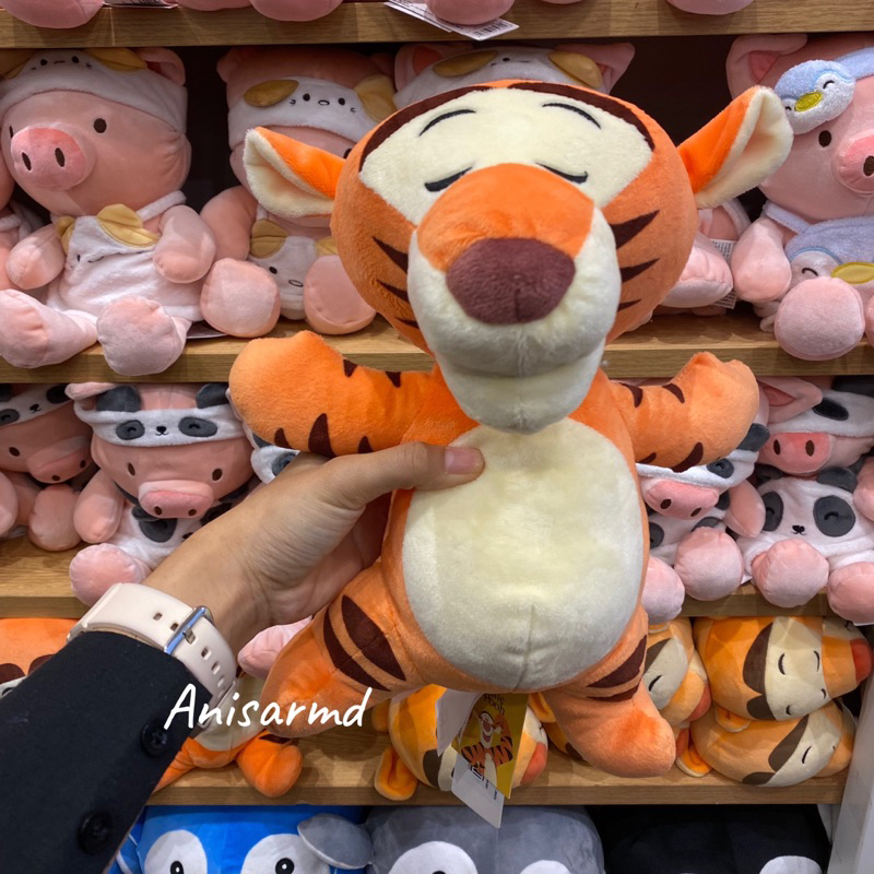 tigger collection 11.8in standing plush toy / boneka miniso / boneka tigger miniso