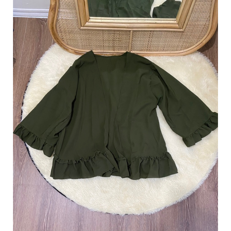 Preloved cardigan ruffle