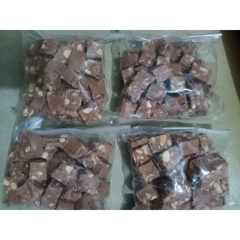 

Patahan Coklat Silverqueen