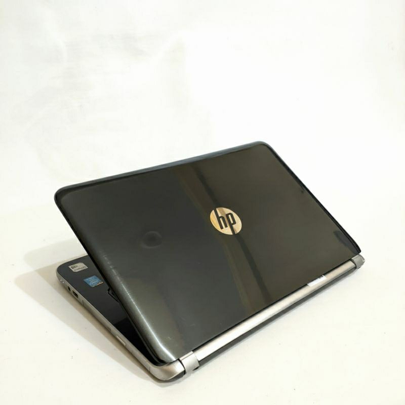 laptop gaming tipis dan slim hp pavilion 14 - core i5 ram 16gb dual vga Nvidia GeForce GT 740m