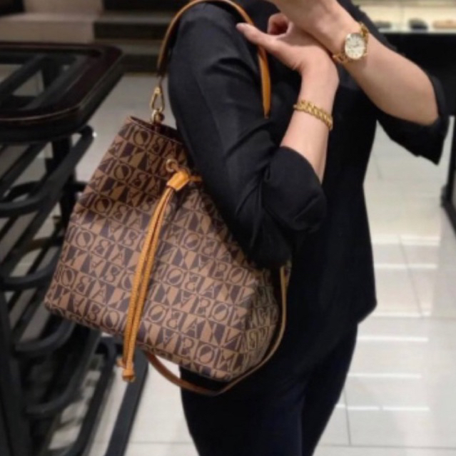 PL like new bonia bag original